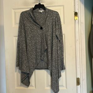 Dana Buchman Gray Waterfall Front Cardigan Size Small With Button Accent